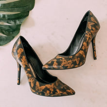 Load image into Gallery viewer, Social Butterfly Heels
